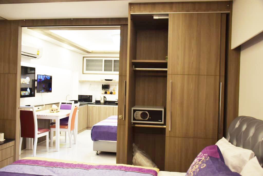 Family Suite Room Pratunam Банкок Екстериор снимка
